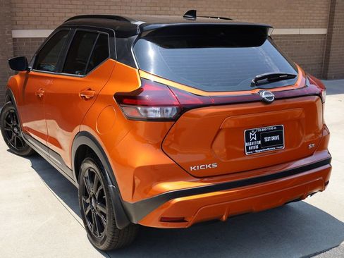 Used 2023 Nissan Kicks SR image 10