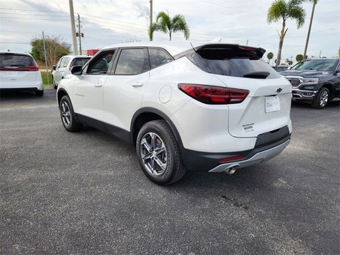 Used 2023 Chevrolet Blazer LT w/ Driver Confidence Package image 8