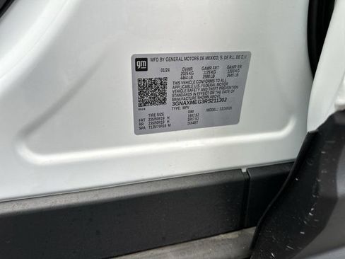 Used 2024 Chevrolet Equinox RS image 35