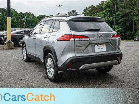 Used 2024 Toyota Corolla Cross LE FWD image 13