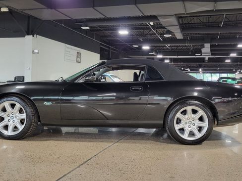 Used 2000 Jaguar XK8 Convertible RWD image 22