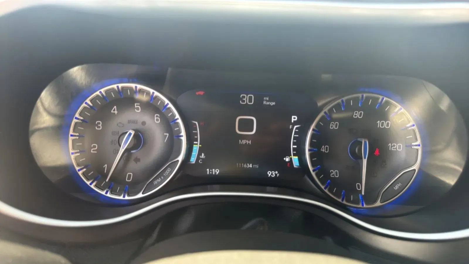 Used 2017 Chrysler Pacifica Limited FWD image 33