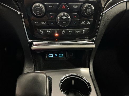 Used 2021 Jeep Grand Cherokee Limited w/ Quick Order Package 28K 80th AWD/4WD image 23