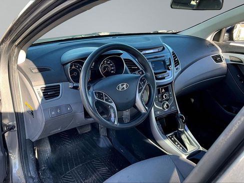 Used 2014 Hyundai Elantra SE w/ Option Group 02 FWD image 14