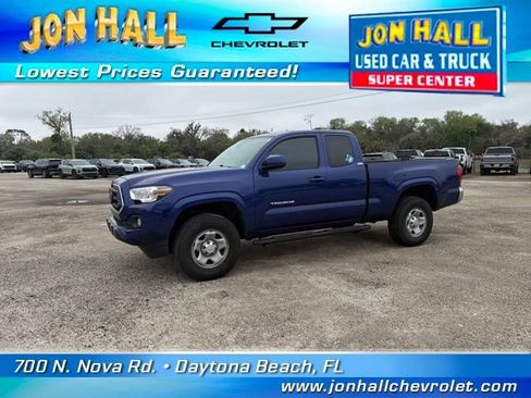 Used 2023 Toyota Tacoma SR5 image 3