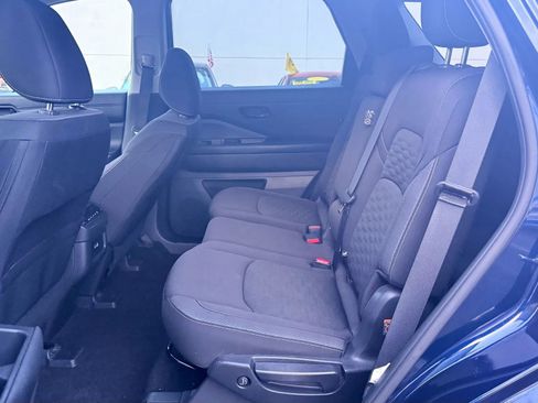 Used 2024 Nissan Pathfinder SV image 13