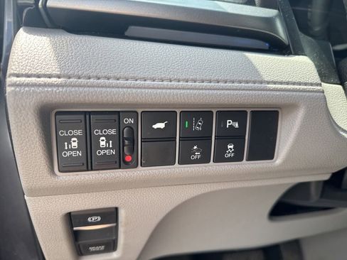 Used 2019 Honda Odyssey Elite image 15