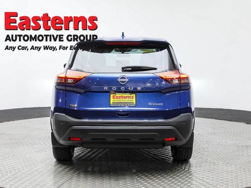 Used 2023 Nissan Rogue SV image 6