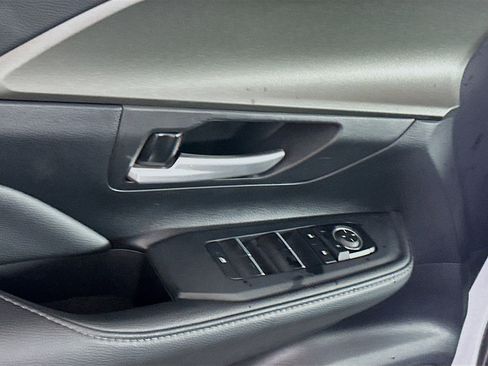 Used 2025 Toyota Grand Highlander XLE image 15