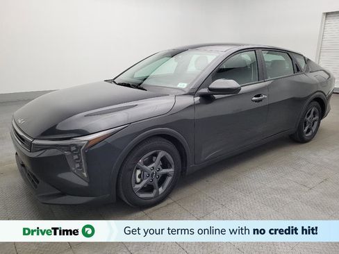 Used 2025 Kia K4 LXS FWD image 1