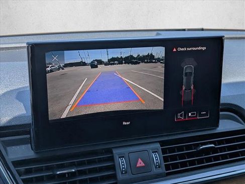 Used 2023 Audi Q5 2.0T Premium image 9