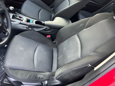 Used 2015 MAZDA MAZDA3 i SV image 24