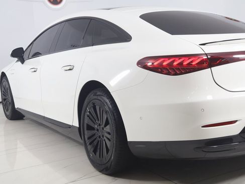 Used 2022 Mercedes-Benz EQS 450+ Sedan image 26