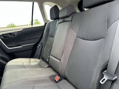 Used 2024 Toyota RAV4 LE AWD/4WD image 13