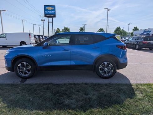 Used 2024 Chevrolet Blazer LT w/ LPO, Floor Liner Package FWD image 9