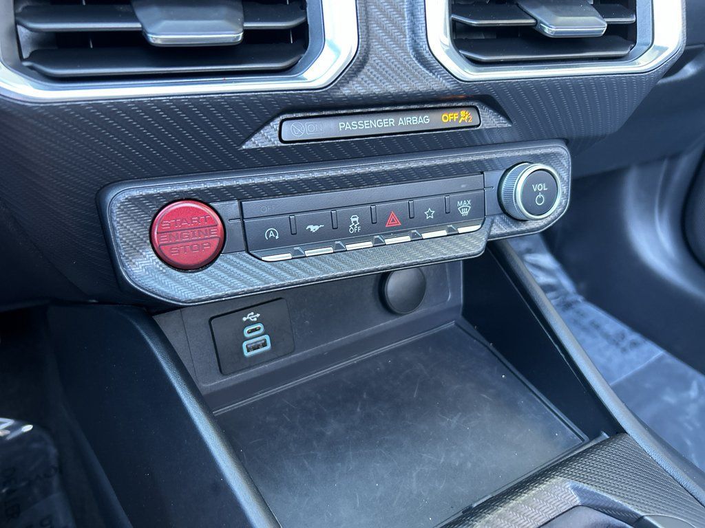 Used 2025 Ford Mustang Premium RWD image 19