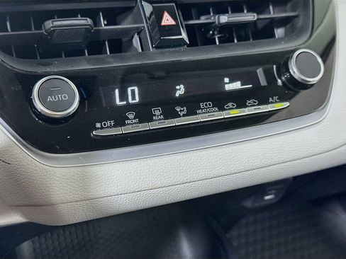 Used 2024 Toyota Corolla LE FWD image 26