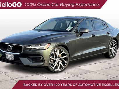 Used 2020 Volvo S60 T5 Momentum