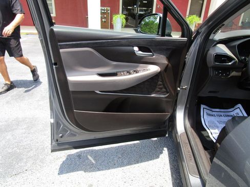 Used 2019 Hyundai Santa Fe SEL FWD image 20