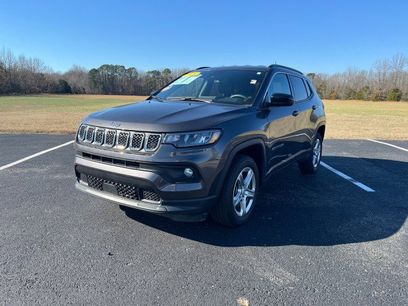Used 2024 Jeep Compass Latitude