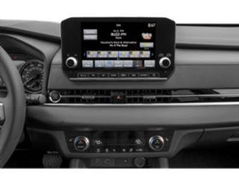 Used 2024 Mitsubishi Outlander SE AWD/4WD image 5