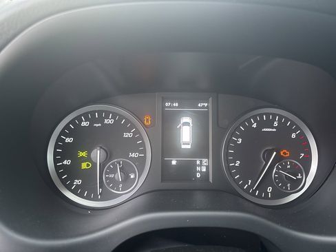 Used 2023 Mercedes-Benz Metris Passenger image 43