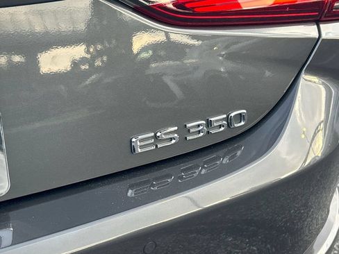 Used 2025 Lexus ES 350 w/ Premium Package FWD image 32