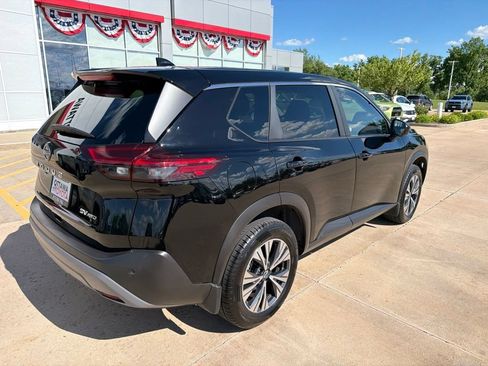 Used 2023 Nissan Rogue SV AWD/4WD image 5