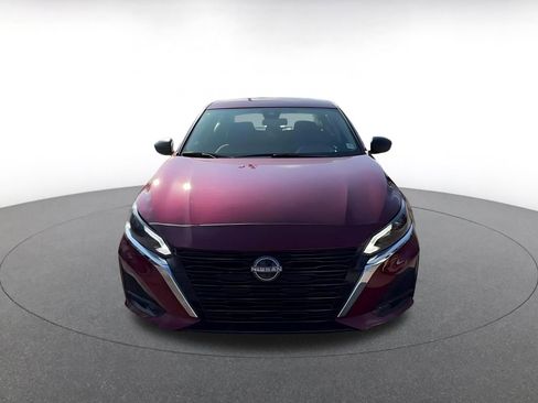 Used 2025 Nissan Altima 2.5 SV image 3