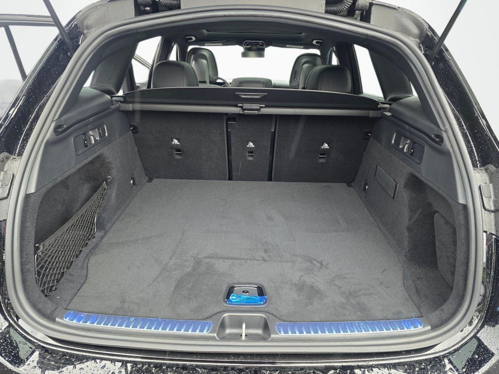 New 2026 Mercedes-Benz GLC 300 4MATIC image 11