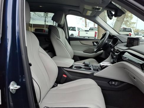 Used 2023 Acura MDX SH-AWD w/ Advance Package image 10