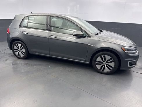 Used 2019 Volkswagen e-Golf SE w/ Driver Assistance Package image 10