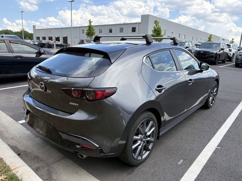 Used 2021 MAZDA MAZDA3 s FWD image 6