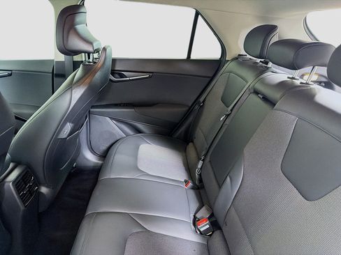 Used 2023 Kia Niro Wind w/ Wind Preserve Package FWD image 26