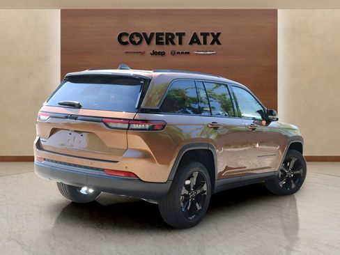 New 2026 Jeep Grand Cherokee Limited AWD/4WD image 5