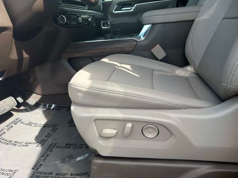 New 2026 GMC Sierra 1500 SLT AWD/4WD image 16