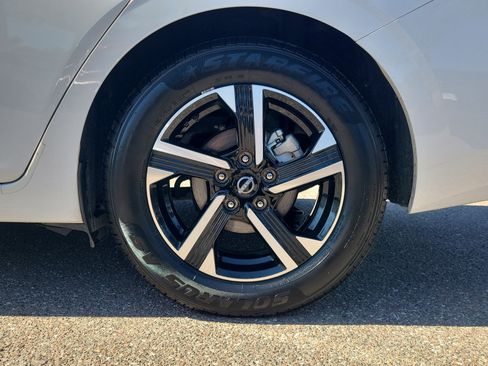 Certified 2024 Nissan Sentra SV image 7