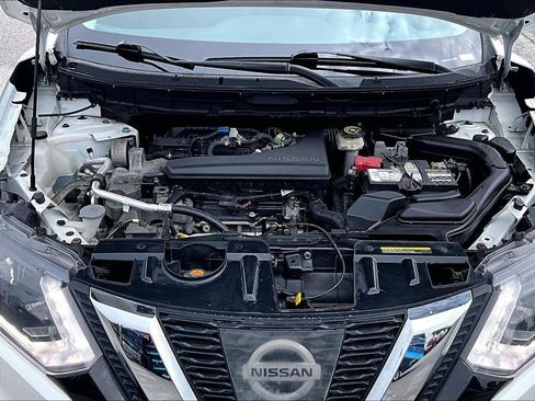 Used 2017 Nissan Rogue SV AWD/4WD image 11