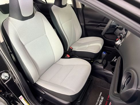 Used 2015 Toyota Prius C One FWD image 29