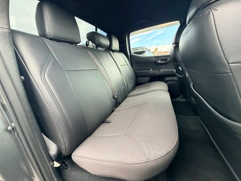 Used 2019 Toyota Tacoma TRD Sport w/ Technology Package AWD/4WD image 20