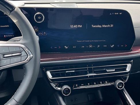 New 2026 Chevrolet Traverse Z71 w/ Enhanced Driving Package image 7