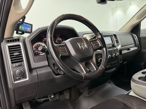 Used 2015 RAM 2500 SLT w/ Luxury Group image 11