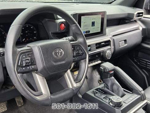Used 2025 Toyota 4Runner 4WD image 8