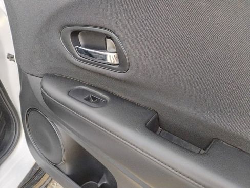 Used 2022 Honda HR-V Sport image 16