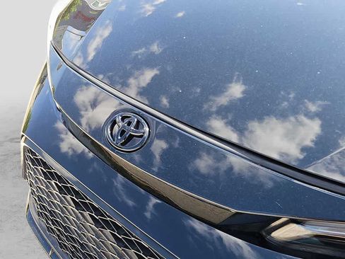 Used 2024 Toyota Corolla SE FWD image 13