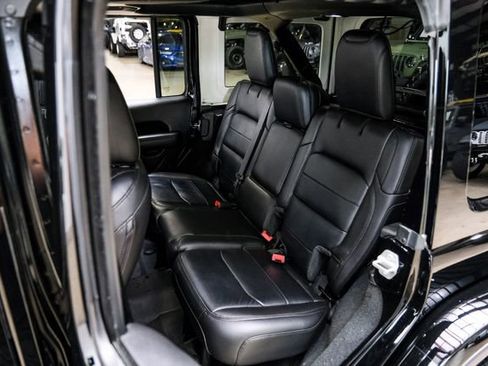 Used 2022 Jeep Wrangler Unlimited Sahara AWD/4WD image 66