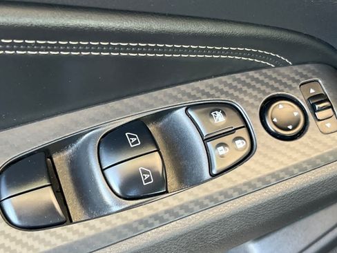 Used 2019 Nissan Altima 2.5 SL FWD image 13