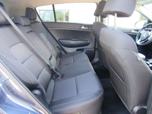 Used 2020 Kia Sportage LX FWD image 7