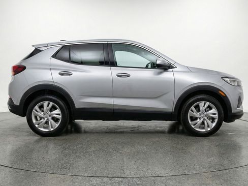 Used 2025 Buick Encore GX Preferred AWD/4WD image 11