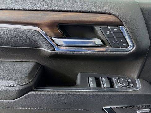 Used 2023 GMC Sierra 1500 SLT w/ SLT Premium Plus Package image 18